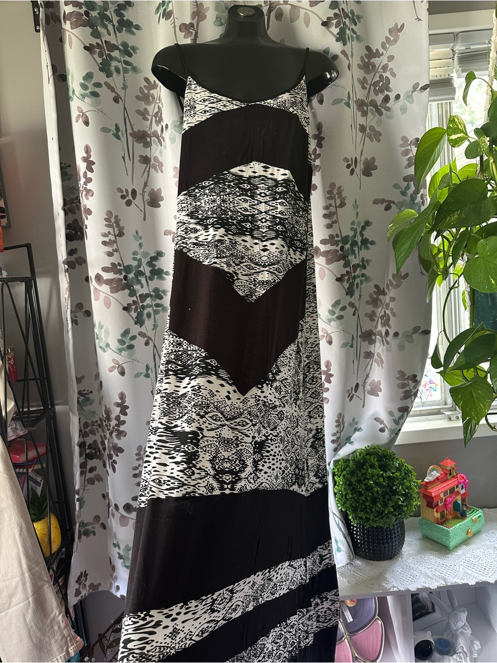 Rip Curl Black and White Patterned Maxi Dress